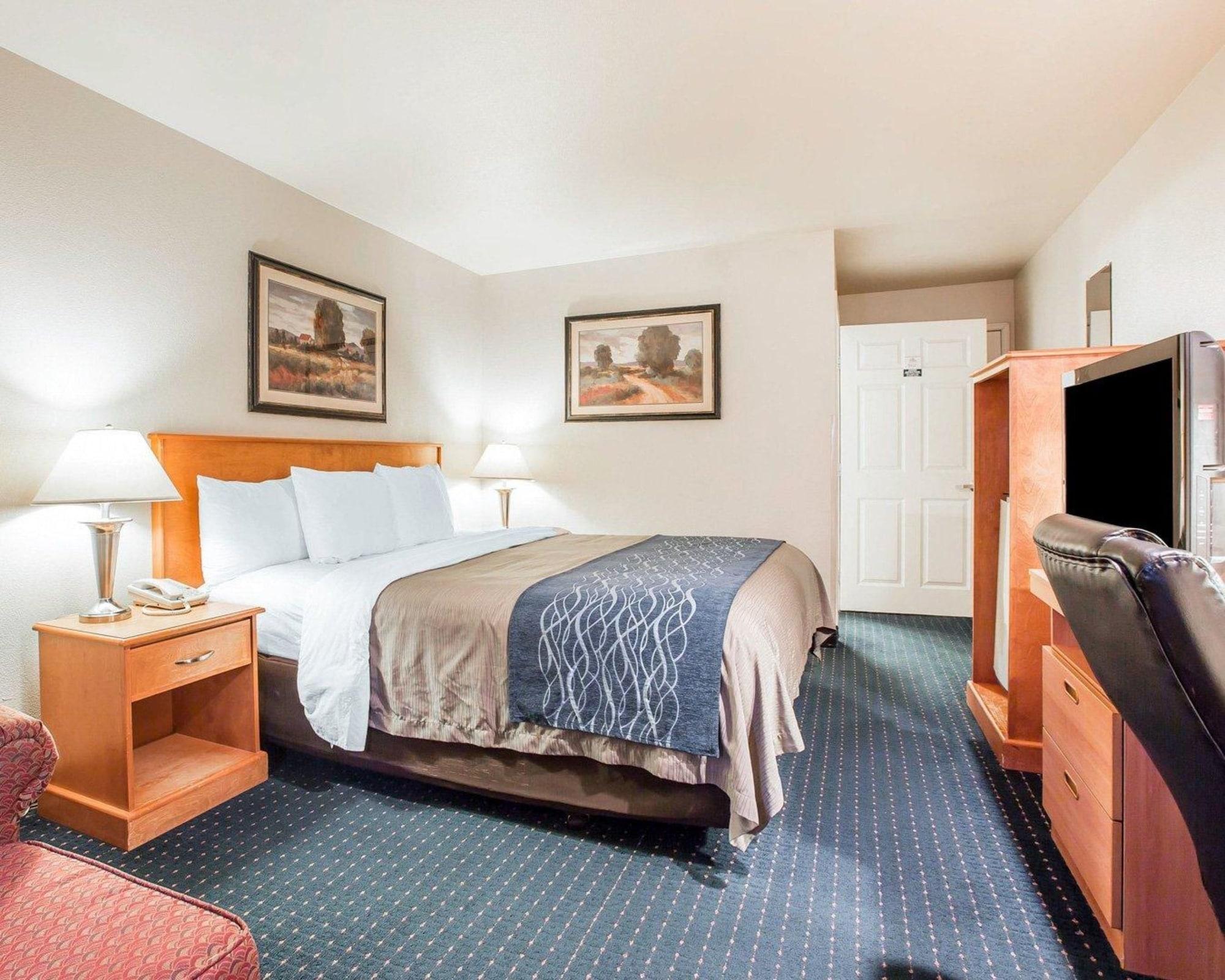 Comfort Inn & Suites Salinas Exterior photo